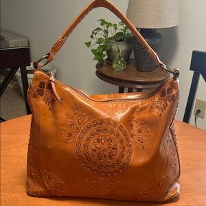 Wilson’s Leather Shoulder Bag